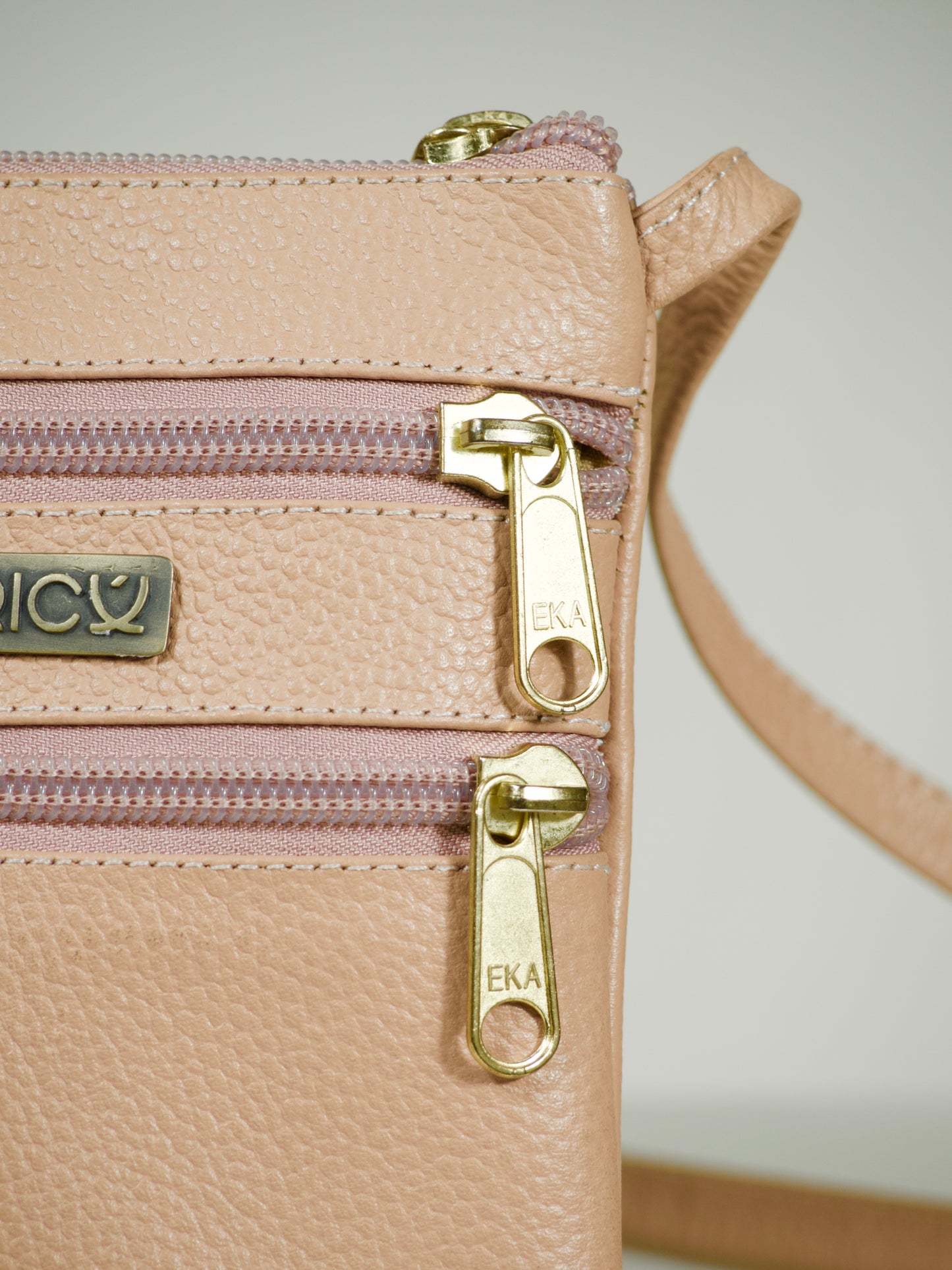 Cartera Vertical Mini 'Fluir'